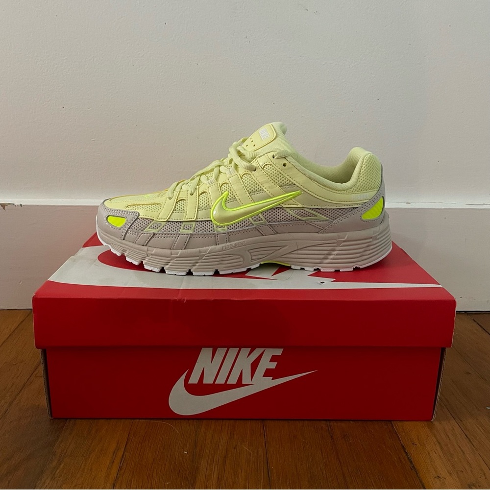 P-6000 Luminous Green